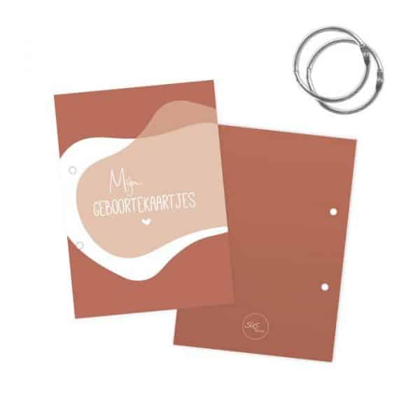 Bewaarbundel geboortekaartjes roestbruin abstract